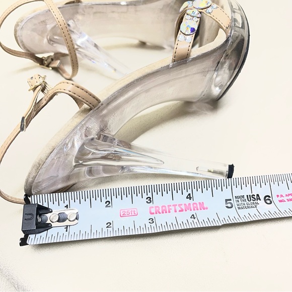 Johnathan Kayne Austria Heels (910M Taupe) Size 8 - Picture 9 of 16